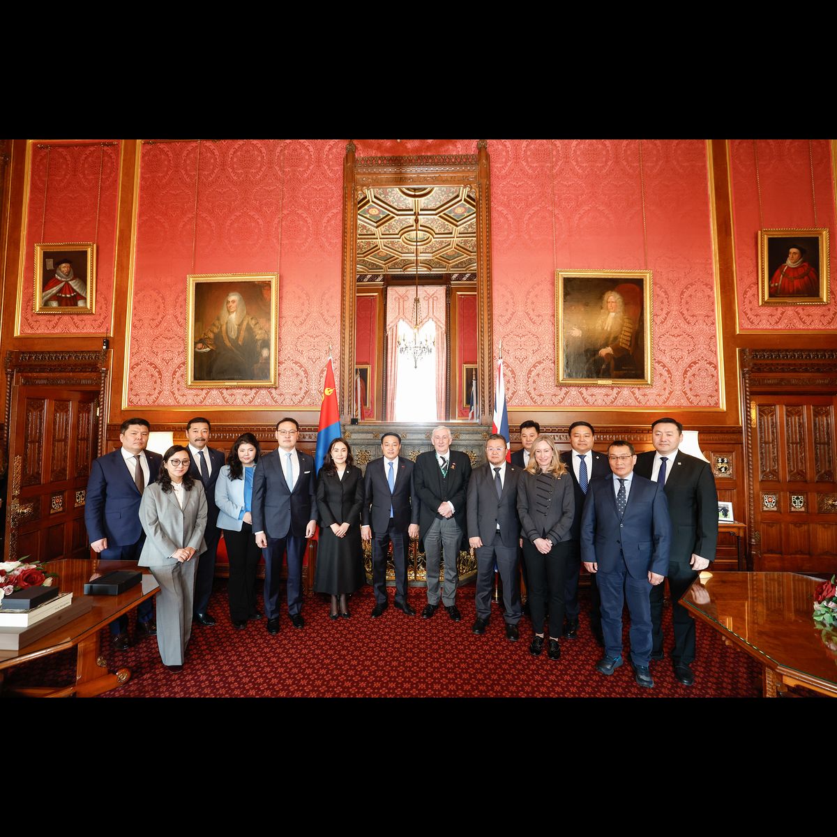 Chiaki Kuriyama yalangoch